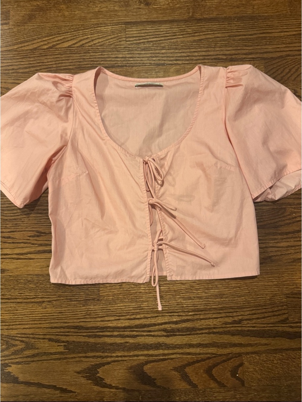 Abercrombie & Fitch Front Toe Blouse with Puffy Sleeves Size Small in Pink